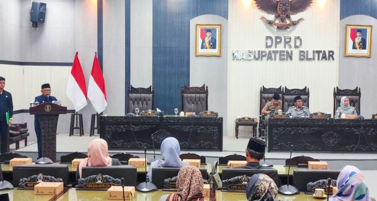 Bupati Blitar Rijanto Tanggapi Pandangan Fraksi DPRD Soal Pertanggungjawaban APBD 2024