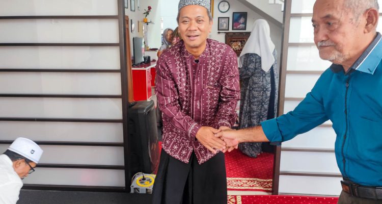 Buka Zaroh Haji, Ketua DPRD Blitar dr Syahrul Bagikan Pengalaman Ibadah di Tanah Suci
