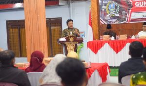 Guntur Wahono membuka reses bertajuk sosialisasi pengetahuan koperasi merah putih di balai desa Pasirharjo Talun Kabupaten Blitar Sinergi Guntur Wahono dan Bupati Blitar Dorong Koperasi Merah Putih Jadi Motor Ekonomi Desa
