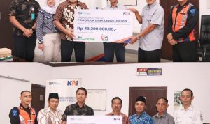 KAI Daop 7 Madiun menyalurkan secara simbolis program TJSL kepada komunitas masyarakat Tak Hanya Fokus Kereta, KAI Daop 7 Madiun Bangun Komunitas Lewat Bantuan Sosial