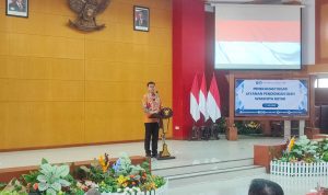 Walikota Blitar Mas Ibin menyampaikan pengarahan kepada kepala sekolah dari PAUD sampai SMP di Kota Blitar menyambut tahun ajaran baru 2025 2026 Mas Ibin Tegaskan Pendidikan Inklusif Jadi Prioritas di Tahun Ajaran Baru 2025/2026 Kota Blitar