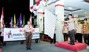 Walikota Blitar Mas Ibin memberangkatkan Kirab Pandu Praja Patria ke-19 tahun 2025 Mas Ibin Lepas Kirab Pandu Praja Patria XIX, Tumbuhkan Semangat Nasionalisme dan Kerja Sama Regu