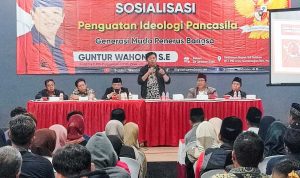 Guntur Wahono dalam kegiatan sosialisasi penguatan Ideologi Pancasila melibatkan PAC di Kecamatan Ponggok Udanawu dan Wonodadi Guntur Wahono Tuntaskan Penguatan Pancasila di 22 PAC 248 Ranting, Kader PDI Perjuangan Blitar Kian Ideologis dan Militan