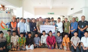 KAI Daop 7 Madiun Dukung Pendidikan Pesantren Lewat Program Sosial Hingga Diskon Tiket untuk Santri
