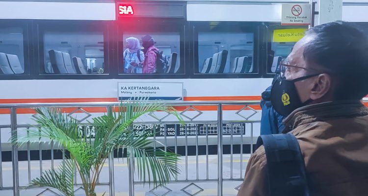 Review Naik Kereta Api Kertanegara Blitar–Purwokerto, Seberapa Nyaman?