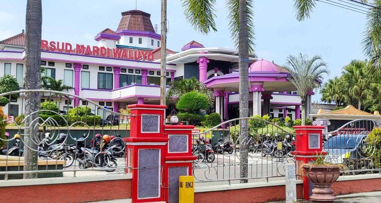 Tampak depan RSUD Mardi Waluyo Kota Blitar