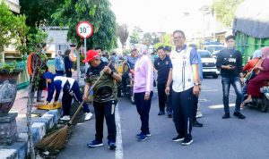 Bupati Rijanto Ajak Warga Jadikan ASRI Gaya Hidup, Blitar Bersih Dimulai dari Kerja Bakti