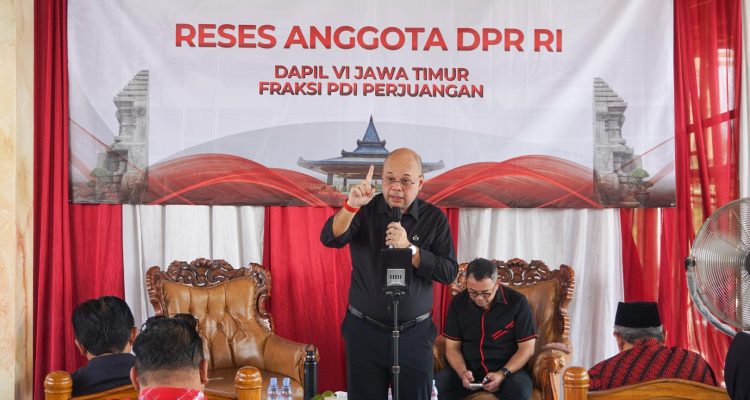 Cucu Bung Karno Turun ke Blitar, Romy Soekarno Dorong PDIP Lebih Modern dan Dekat Gen Z