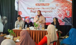 Bersama KPI Blitar Raya, Erma Susanti Ajak Perempuan Gunakan Media Sosial untuk Advokasi