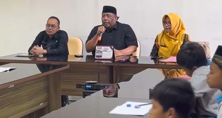 DPRD Kabupaten Blitar Kenalkan Sistem Pemerintahan ke Siswa SD, Tanamkan Kesadaran Warga Sejak Dini