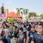 Jalan Merdeka Blitar Jadi Lautan Manusia, Puluhan Ribu Warga Padati CFD Spesial Hari Jadi Kota ke-120