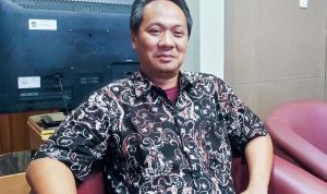 Ketua DPRD Kota Blitar dr Syahrul Alim di ruang kerjanya KafeBerita