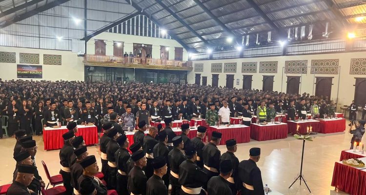SH Terate Cabang Blitar Pusat Madiun Sahkan 1.370 Warga Baru, Kangmas Ibnu Sudibyo Tekankan Budi Pekerti Luhur