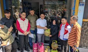 Sidak Gabungan Pemerintah Kota Blitar bersama Pemprov Jawa Timur dan instansi terkait menemukan pengusaha laundry di Kota Blitar masih gunakan gas 3 kg langsung ditukar 5,5 kg Kamis 16-7-2026 Pemkot Blitar Tukar LPG Subsidi Milik Pelaku Usaha, Pastikan Gas 3 Kg Kembali untuk Warga Miskin