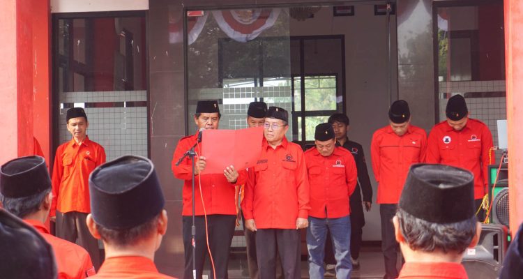 Upacara HUT ke-81 RI PDI Perjuangan Kabupaten Blitar, Haji Basori: Masyarakat Bawah Masih Butuh Perhatian untuk Rasakan Kemerdekaan