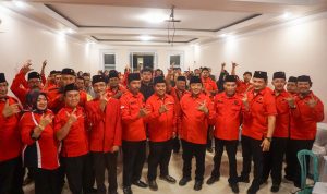 Pengurus DPC PDI Perjuangan Kabupaten Blitar bersama seluruh pengurus ranting di Musran Kecamatan Sutojayan Minggu 9-8-2026 Kader Muda Lampaui Target 30 Persen, Musran PDI Perjuangan Kabupaten Blitar Dorong Kerja Nyata Tak Sekadar Isi Struktur