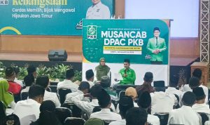 Petugas DPC PKB Kabupaten Blitar menjelaskan tata cara pelaksanaan Musancab pada pada peserta di tiap kecamatan PKB Kabupaten Blitar Tata Ulang Struktur hingga Sayap Partai, M Rifai Tekankan Regenerasi Anak Muda Sabtu 8 Agustus 2026