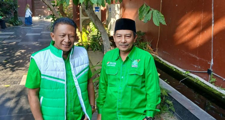 Wakil Sekretaris Fraksi PKB DPRD Kabupaten Blitar Candra Purnama dan Marhaenis Urip Widodo