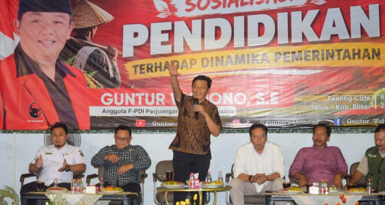 Petani Menua, Guntur Wahono Dorong Modernisasi Pertanian Blitar agar Anak Muda Mau Turun ke Sawah