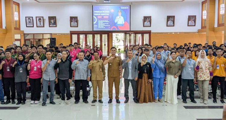 DBHCHT Dukung Pelatihan Kerja bagi 177 Anak Muda Kota Blitar dengan Delapan Jenis Kompetensi