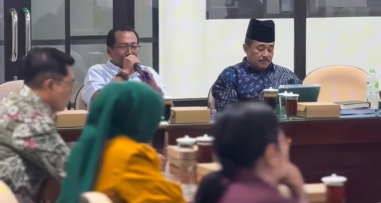 Supriadi Pimpin Rapat Banggar-TAPD, DPRD Kabupaten Blitar Bahas Evaluasi Perubahan APBD 2026