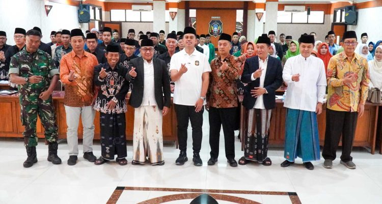 Buka Musda XI MUI Blitar, Mas Ibin Dorong MUI Jadi Peneduh dan Pemberi Solusi bagi Umat