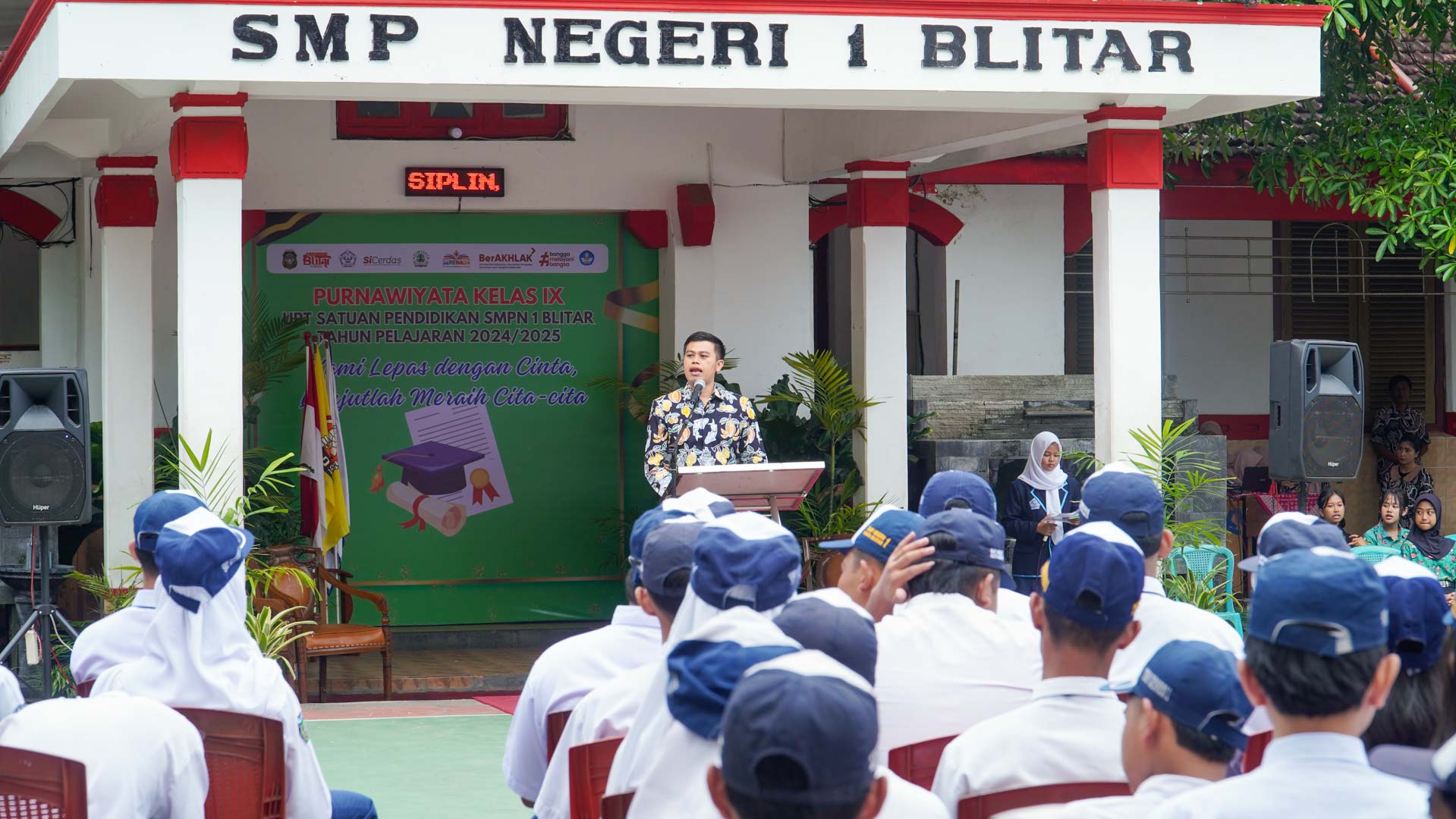 Wali Kota Blitar Perbolehkan Wisuda dengan Catatan