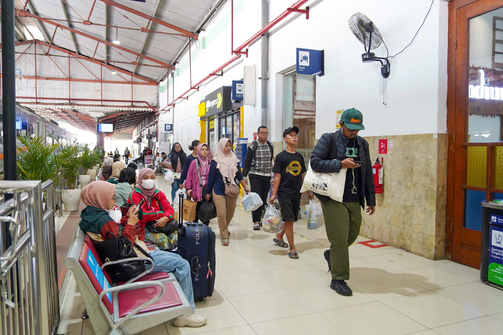 KAI Daop 7 Madiun Tambah Kereta, Antisipasi Lonjakan Long Weekend Kenaikan Isa dan Idul Adha 2025