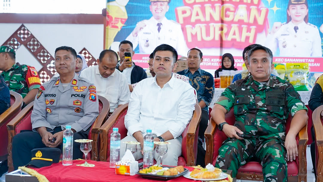 Pemkot Blitar Kawal Ketahanan Pangan Rakyat di Tengah Fluktuasi Harga, Gelar Pasar Murah