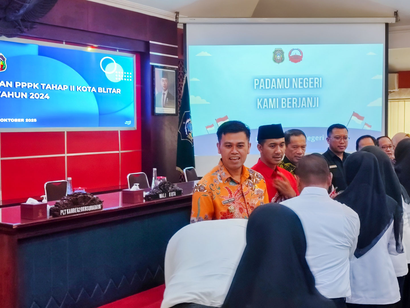 Serahkan SK PPPK, Wali Kota Blitar Mas Ibin: ASN Harus Bekerja Delapan Jam Penuh Agar Pelayanan Optimal