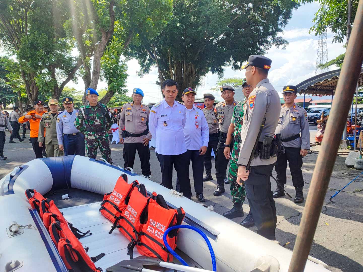 Mas Ibin Ajak Warga Blitar Cegah Bencana Hidrometeorologi: Jangan Buang Sampah Sembarangan, Cek Drainase Rumah