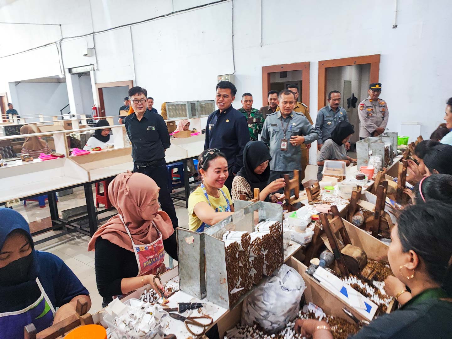 Mas Ibin Permudah Izin & Longgarkan Regulasi, Pabrik Rokok Baru Bermunculan di Kota Blitar