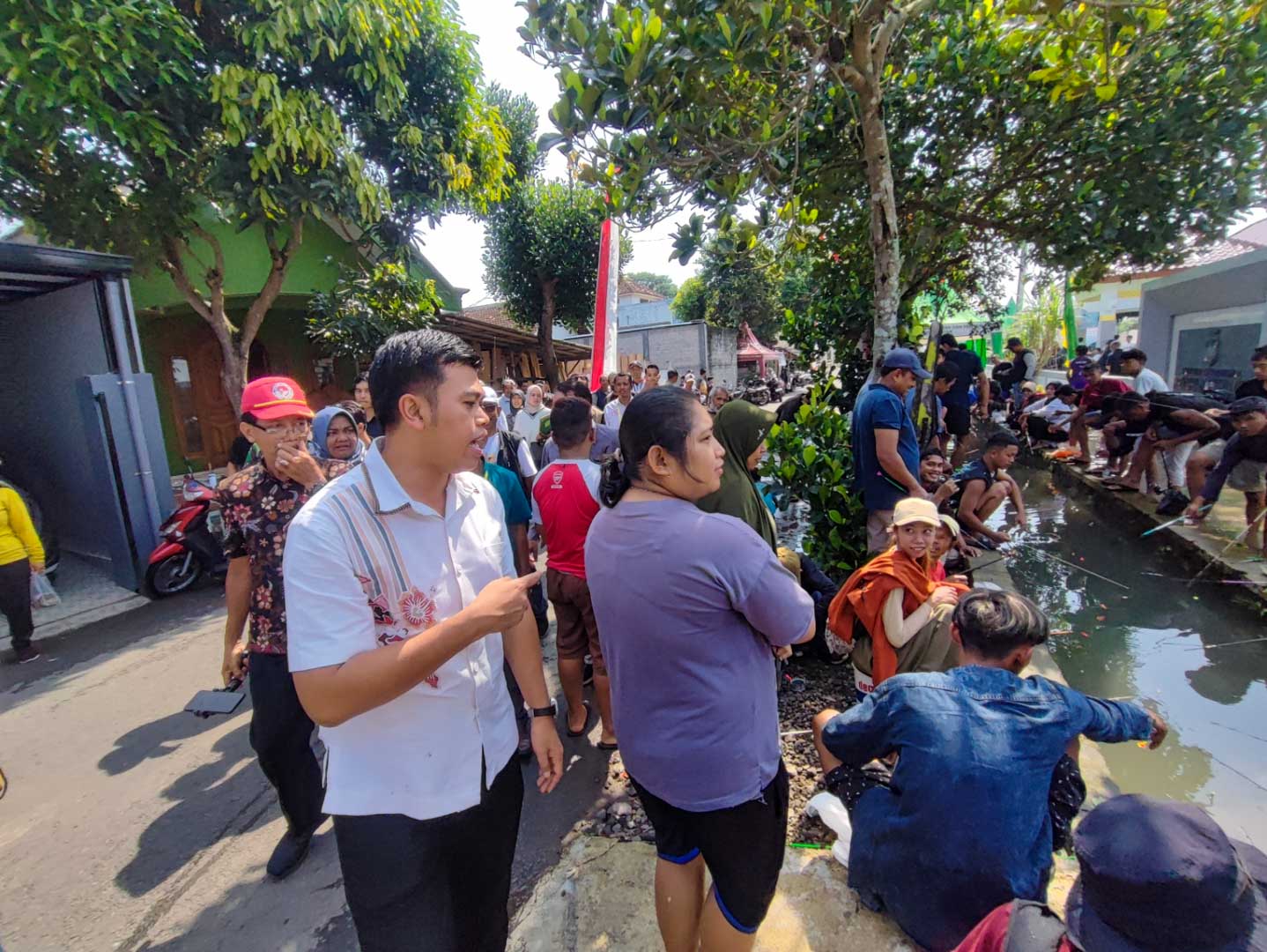 Wali Kota Blitar Punya Cara Unik Tekan Inflasi: Mas Ibin Ajak Mancing Bareng Sambil Jual Sembako Murah