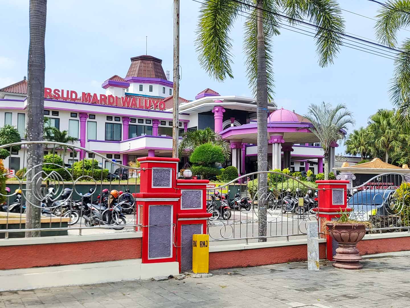 Tampak depan RSUD Mardi Waluyo Kota Blitar