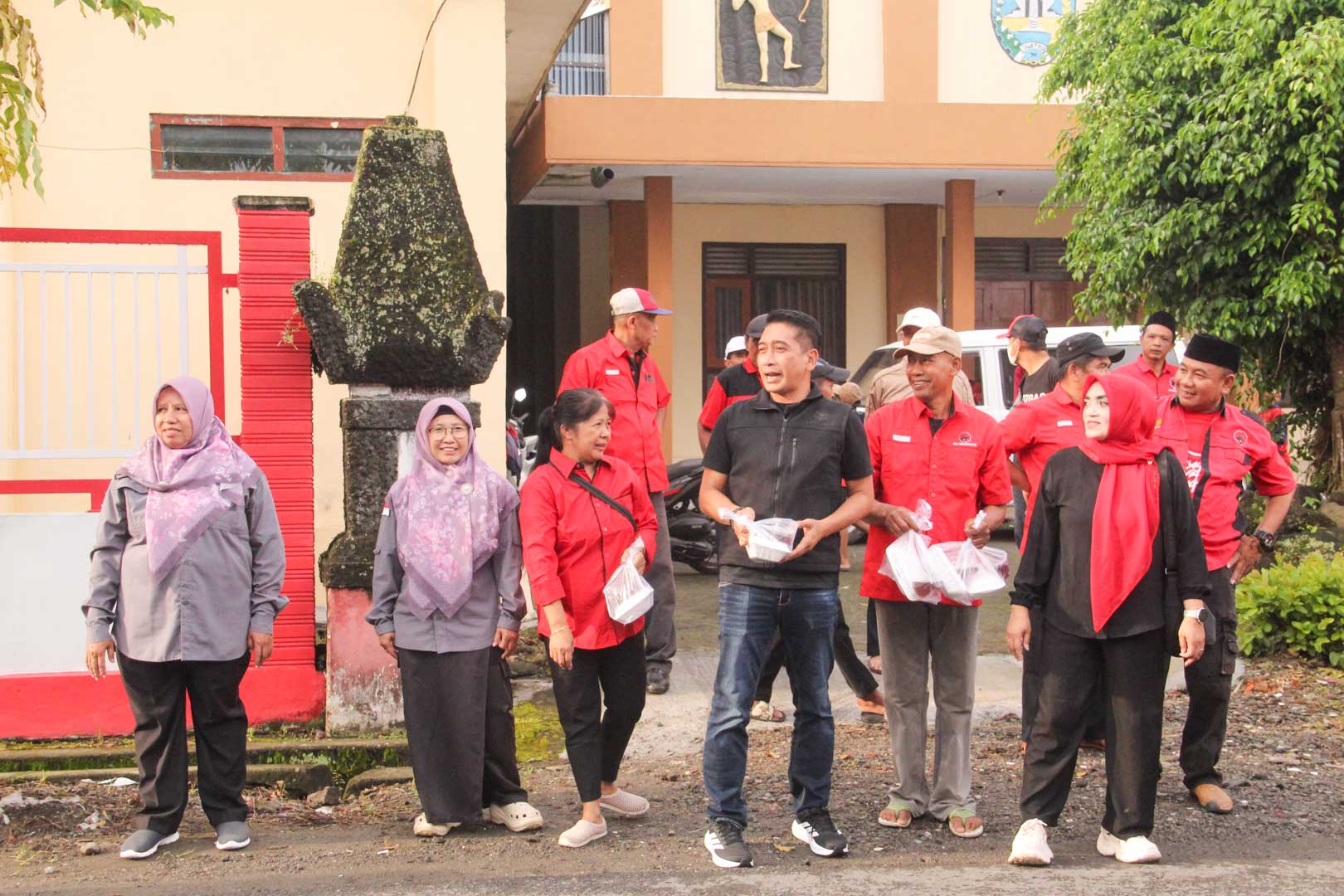 Nasikhah Suwondo Bagi Takjil Gandusari 2026