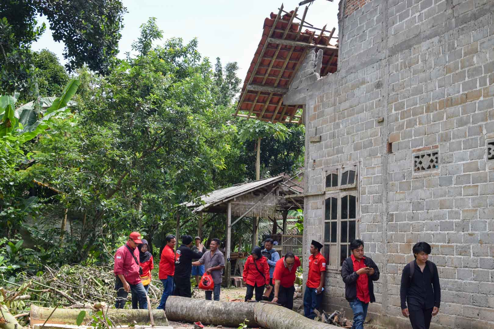 PDIP Blitar Puting Beliung Sanankulon 2026