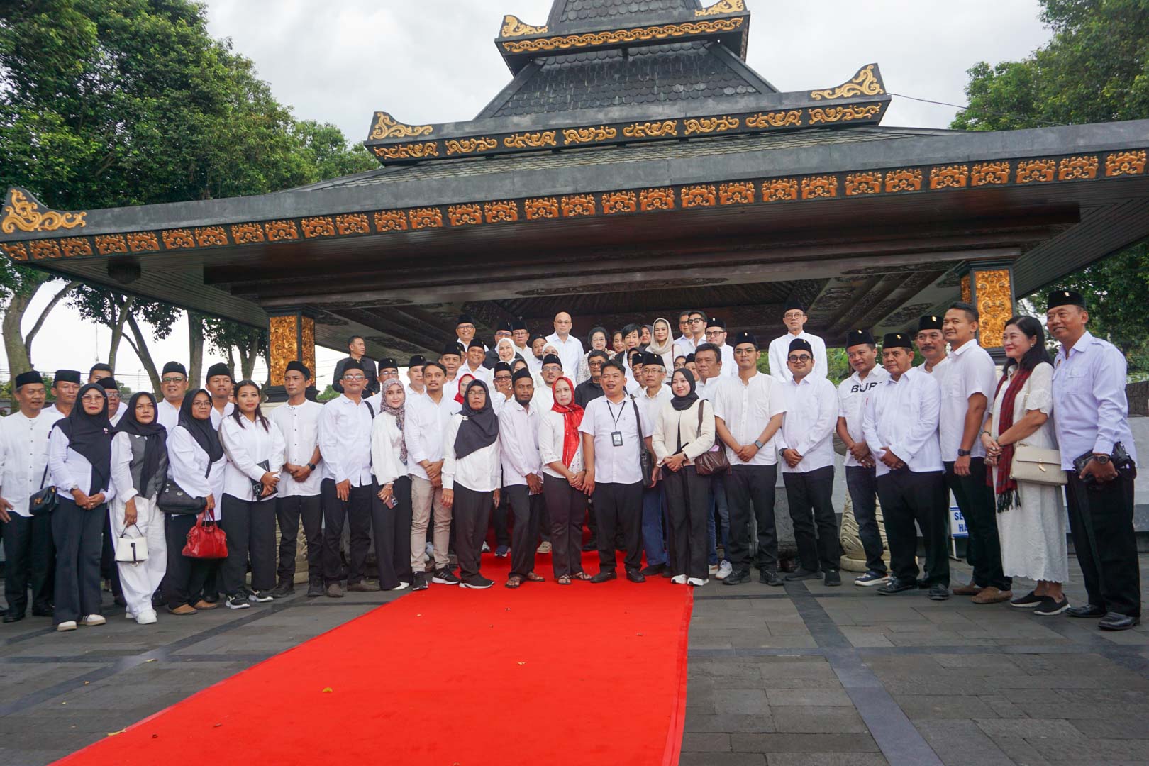 PDI Perjuangan Kabupaten Blitar Total Kawal Megawati, Guntur Wahono: Ziarah Bung Karno Tradisi Wajib Kader Banteng