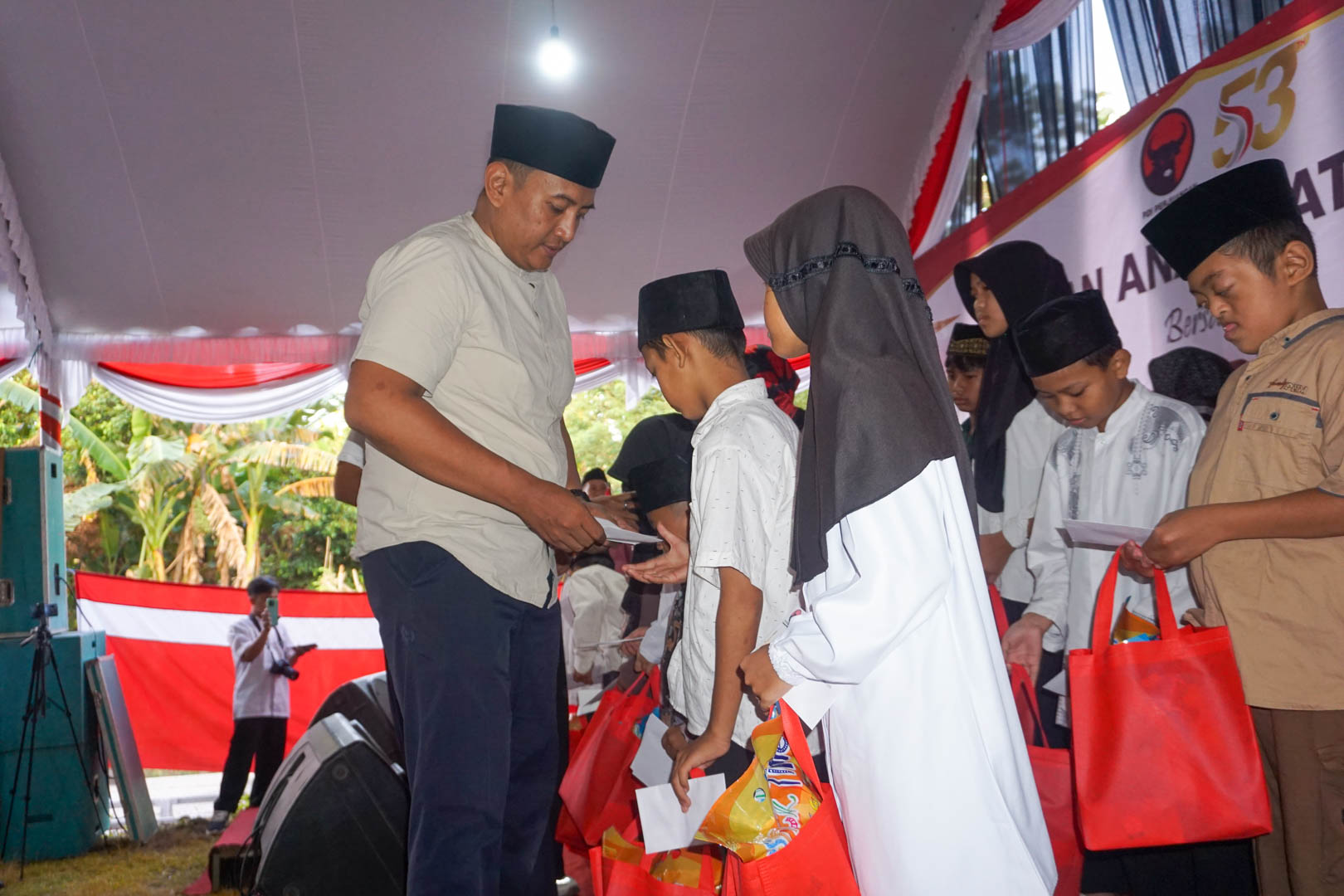 Argo Bupati Blitar Rijanto Santunan Anak Yatim DPC 2026