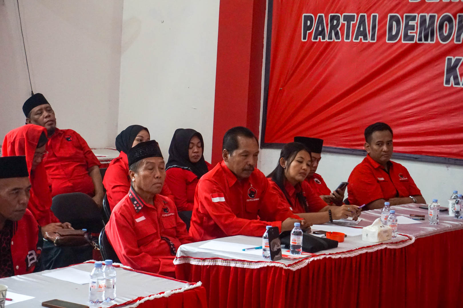 Rapat Tiga Pilar PDI Perjuangan, Guntur Wahono Dorong Realisasi Program Pro Rakyat di Kabupaten Blitar Pengurus Struktural DPC PDI Perjuangan Kabupaten Blitar Rapat 3 Pilar Jumat 10 April 2026