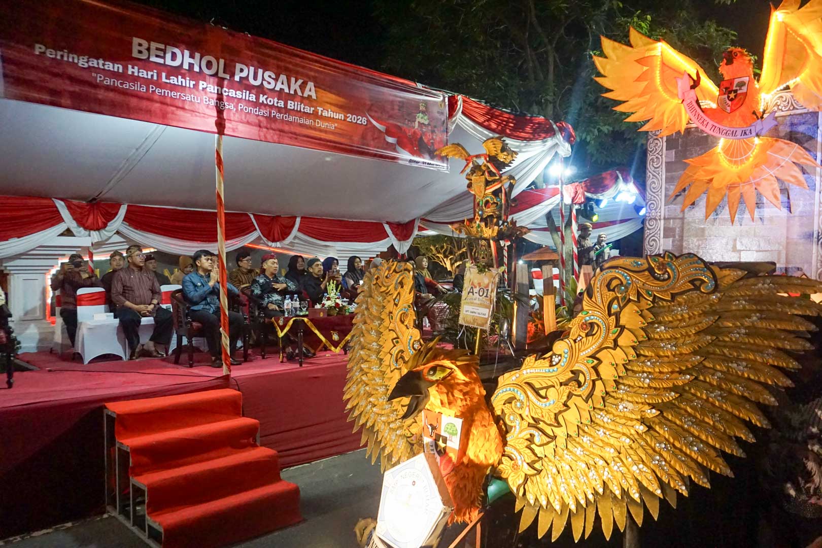 Pawai Lampion Malam Pancasila Digelar Meriah, Mas Ibin Ajak Warga Blitar Rawat Semangat Bung Karno