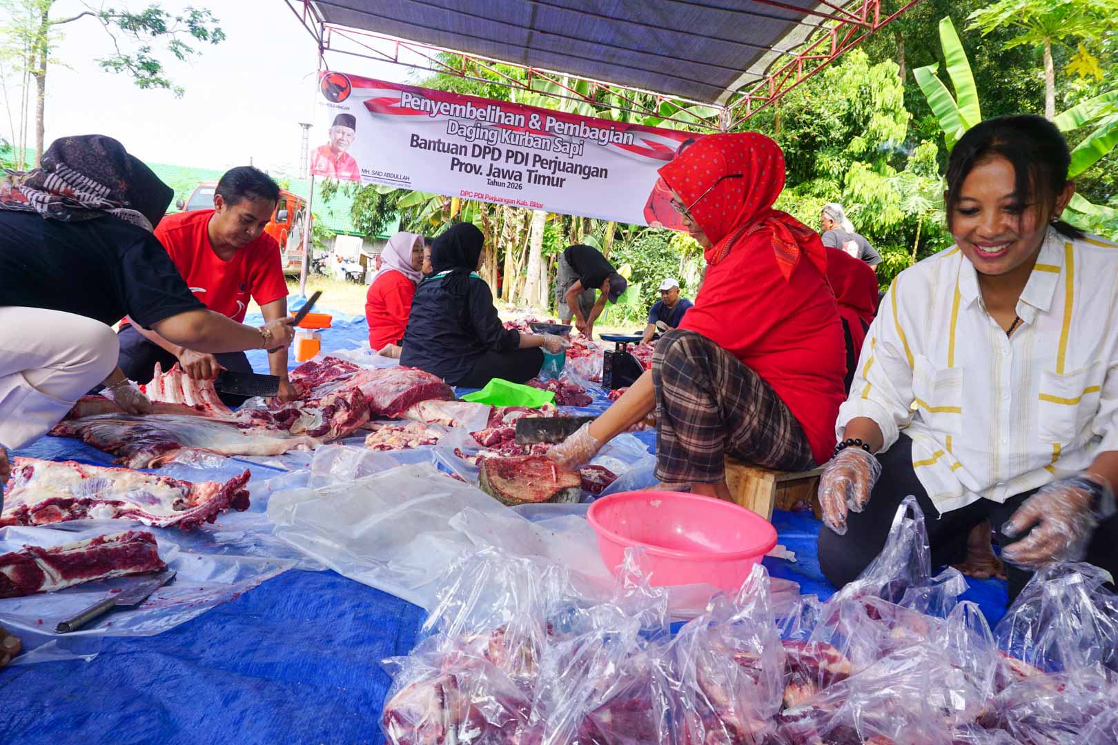 Idul Adha 2026, Guntur Wahono: Dengan Berkurban Kita Berbagi, Peduli dan Mengabdi untuk Negeri Kebersamaan Pengurus DPC PDI Perjuangan Kabupaten Blitar Idul Adha 2026