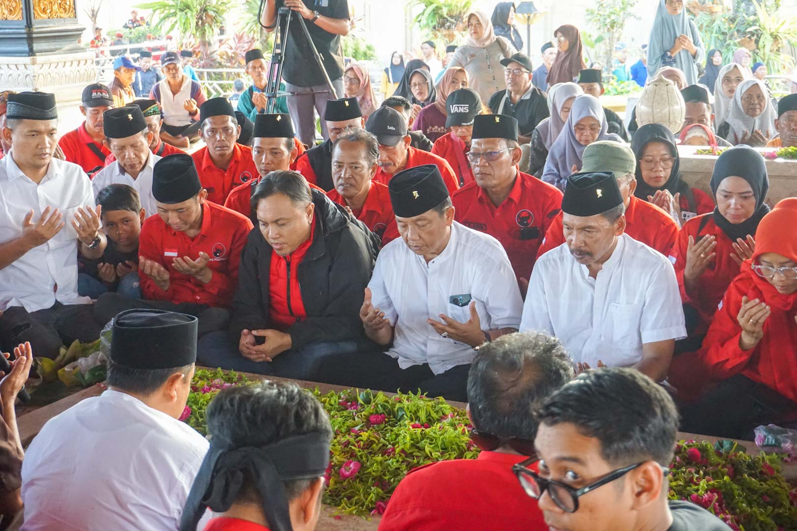 Guntur Wahono PDIP Jombang Ziarah Makam Bung Karno 2026