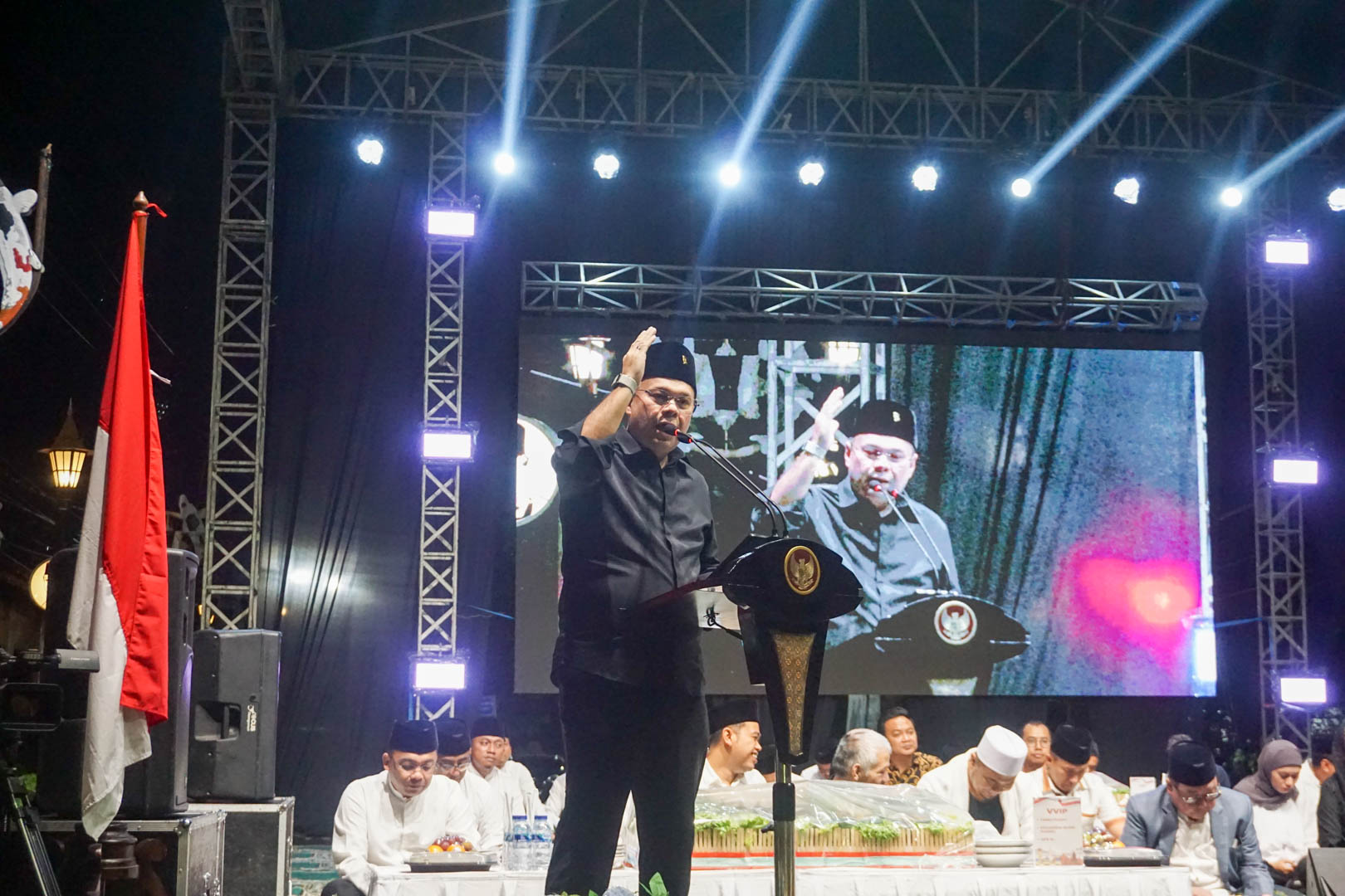 Peringati Haul Bung Karno, Guntur Wahono Tekankan Kader PDIP Blitar Semangat Menyejahterakan Rakyat Romy Soekarno Guntur Pengajian dan Tumpeng Haul Bung Karno 2026