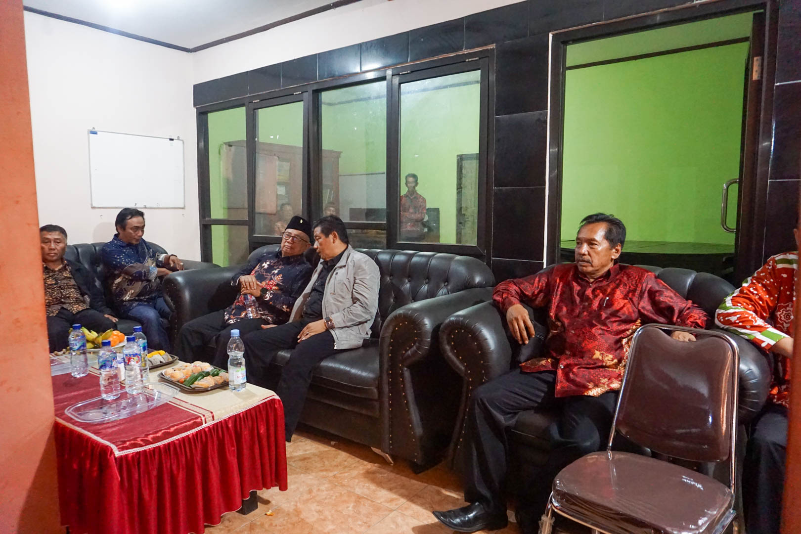 PDI Perjuangan Kabupaten Blitar Lestarikan Seni Budaya Wayang Kulit