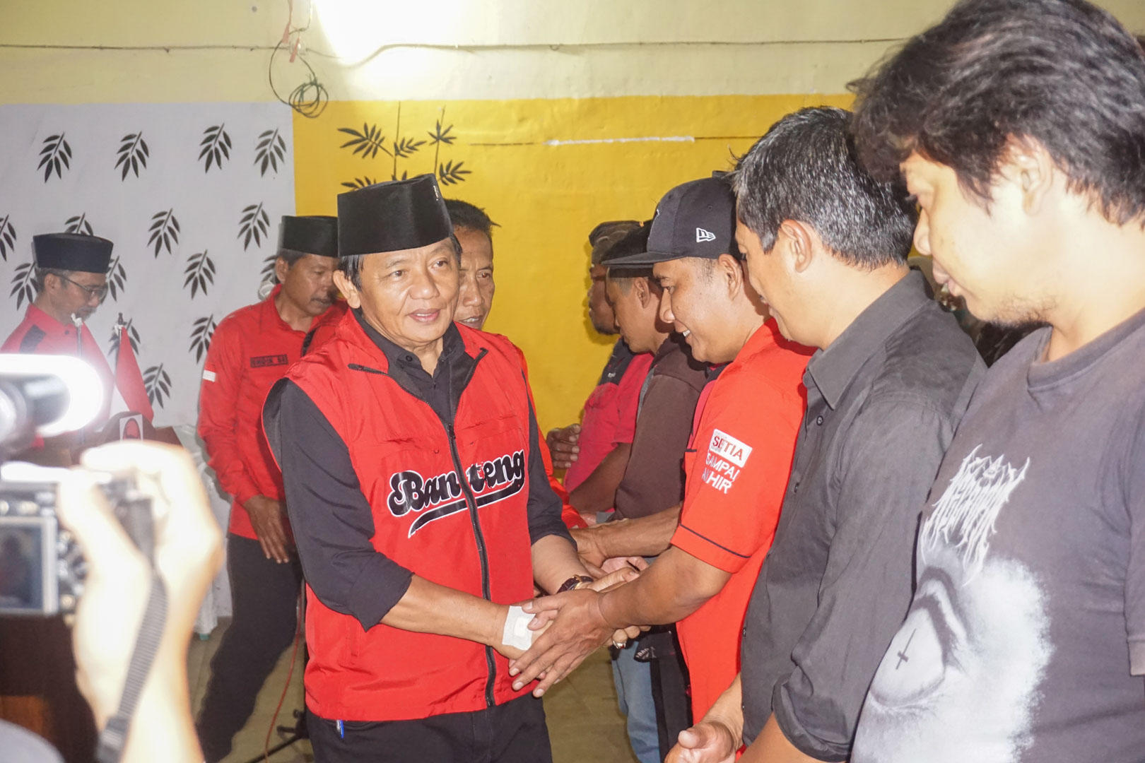 Musran PDI Perjuangan Kabupaten Blitar Masuki Tahap Akhir, Roadshow Pembekalan Kader Muda hingga Anak Ranting Disiapkan Guntur Wahono dan Kelik PDIP Wlingi ucapkan selamat pengurus ranting Sabtu 26 Juli 2026