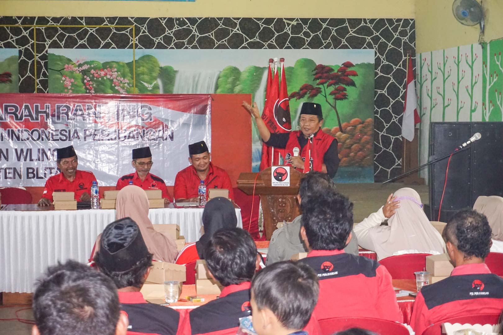 Musran PDI Perjuangan Kabupaten Blitar Masuki Tahap Akhir, Roadshow Pembekalan Kader Muda hingga Anak Ranting Disiapkan Guntur Wahono PDI Perjuangan Buka Musran Kecamatan Wlingi Sabtu 25 Juli 2026