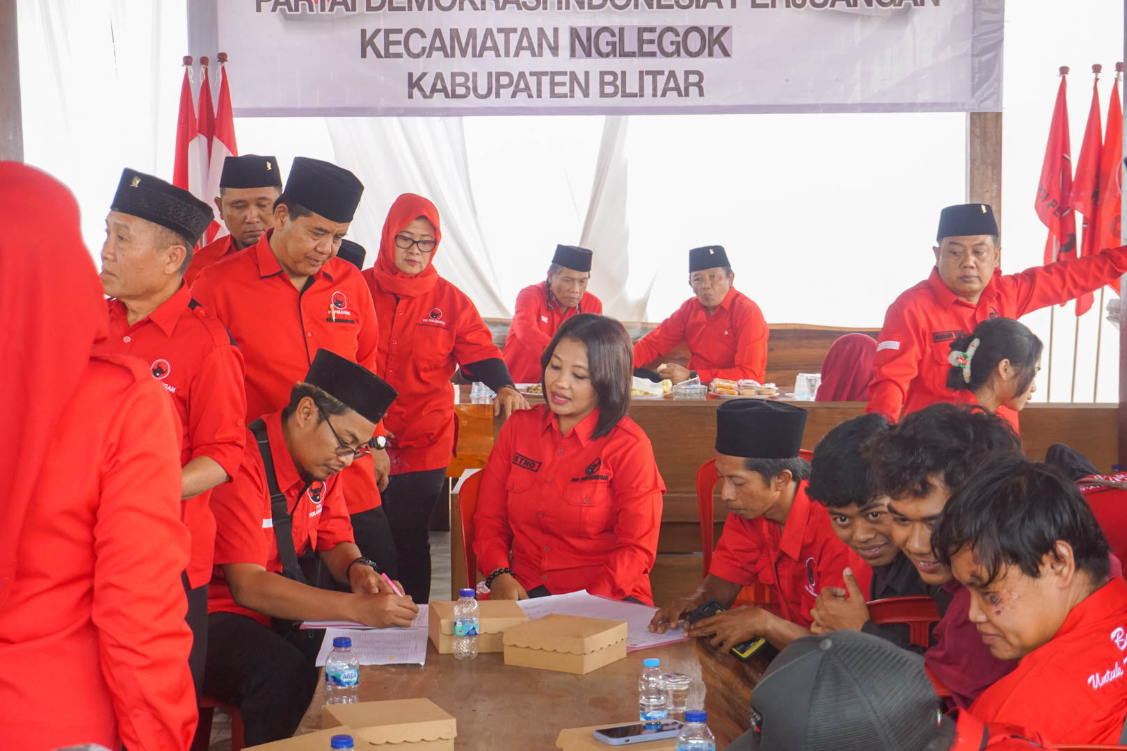Musran PDI Perjuangan Kabupaten Blitar Lahirkan Gelombang Kader Muda, Guntur Wahono: Ada Semangat Baru Memperjuangkan Aspirasi Rakyat Musran PDIP Nglegok Minggu 19 Juli 2026