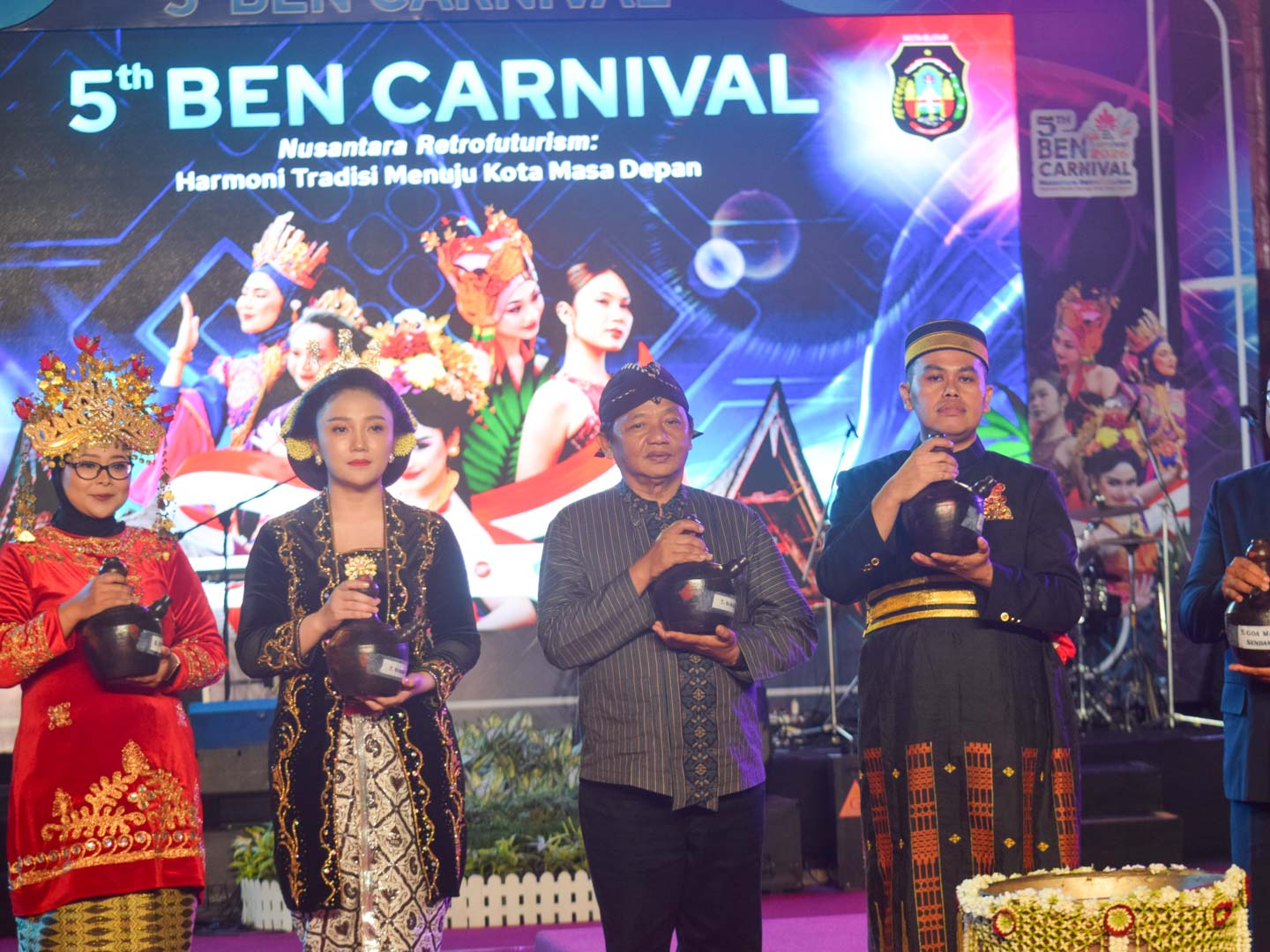 Saksikan BEN Carnival Blitar hingga Malam, Guntur Wahono: Keragaman Budaya adalah Kekuatan Indonesia