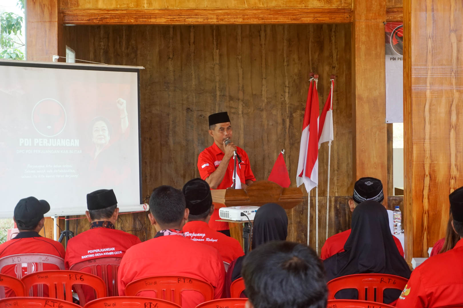 Tak Ingin Lahirkan Kader Karbitan, Musran PDI Perjuangan Kabupaten Blitar Jadi Awal Pendidikan Politik Generasi Muda hari purnawan pac kesamben pdip kabupaten blitar musran 1 agustus 2026