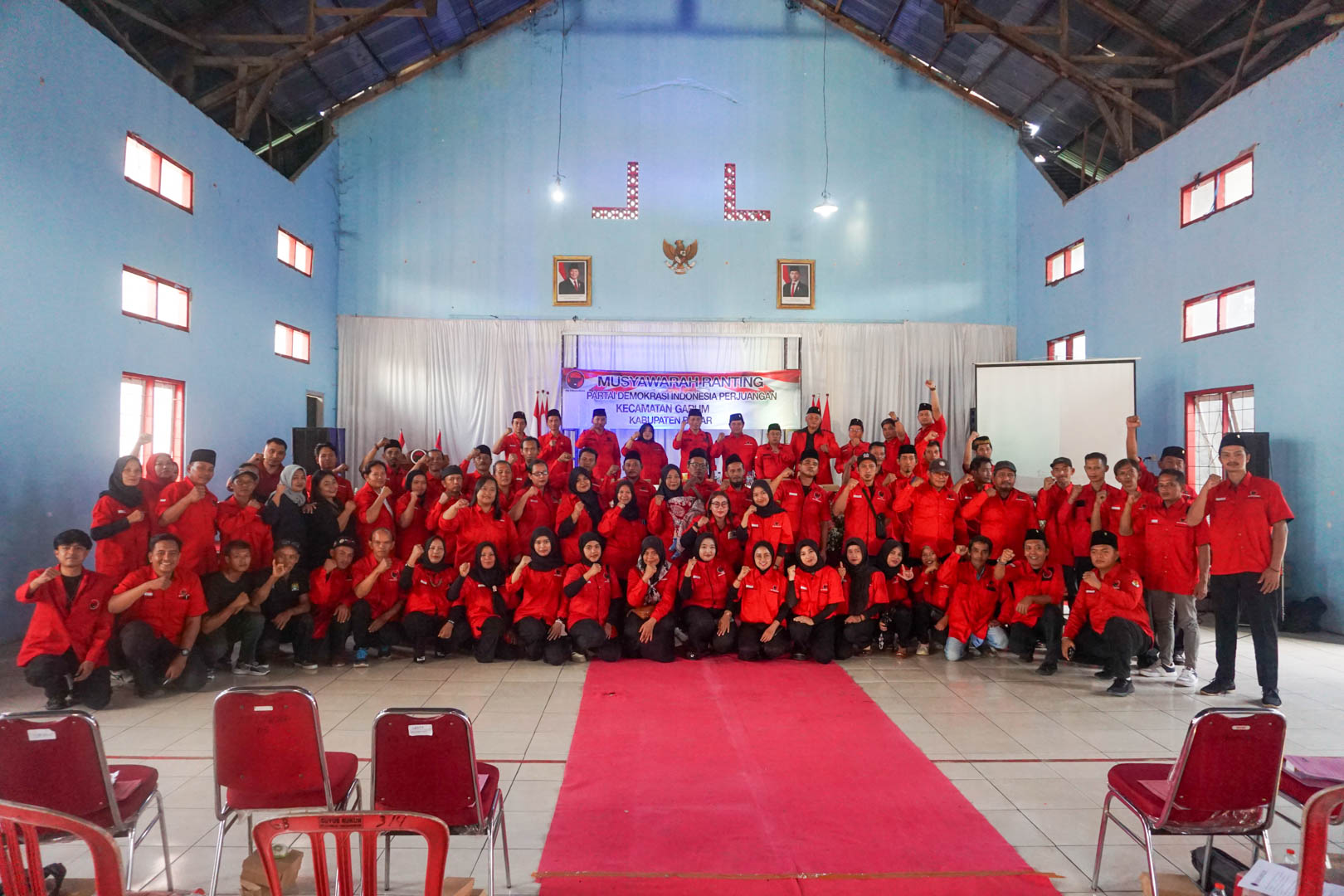 Bupati Blitar Rijanto Hadiri Puncak Musran PDI Perjuangan, Apresiasi Rangkul Kader Muda dari Berbagai Kalangan musran pac garum memerahkan balai kelurahan tawangsari minggu 16 agustus 2026